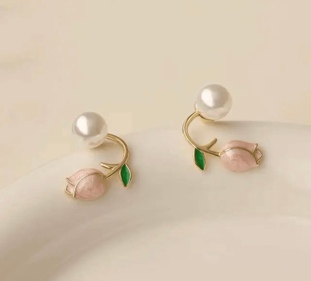 Tulip Korean earring