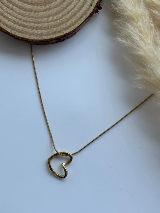 Anti tarnish gold plated Heart pendent